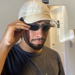 Meet your Posher, Joshua